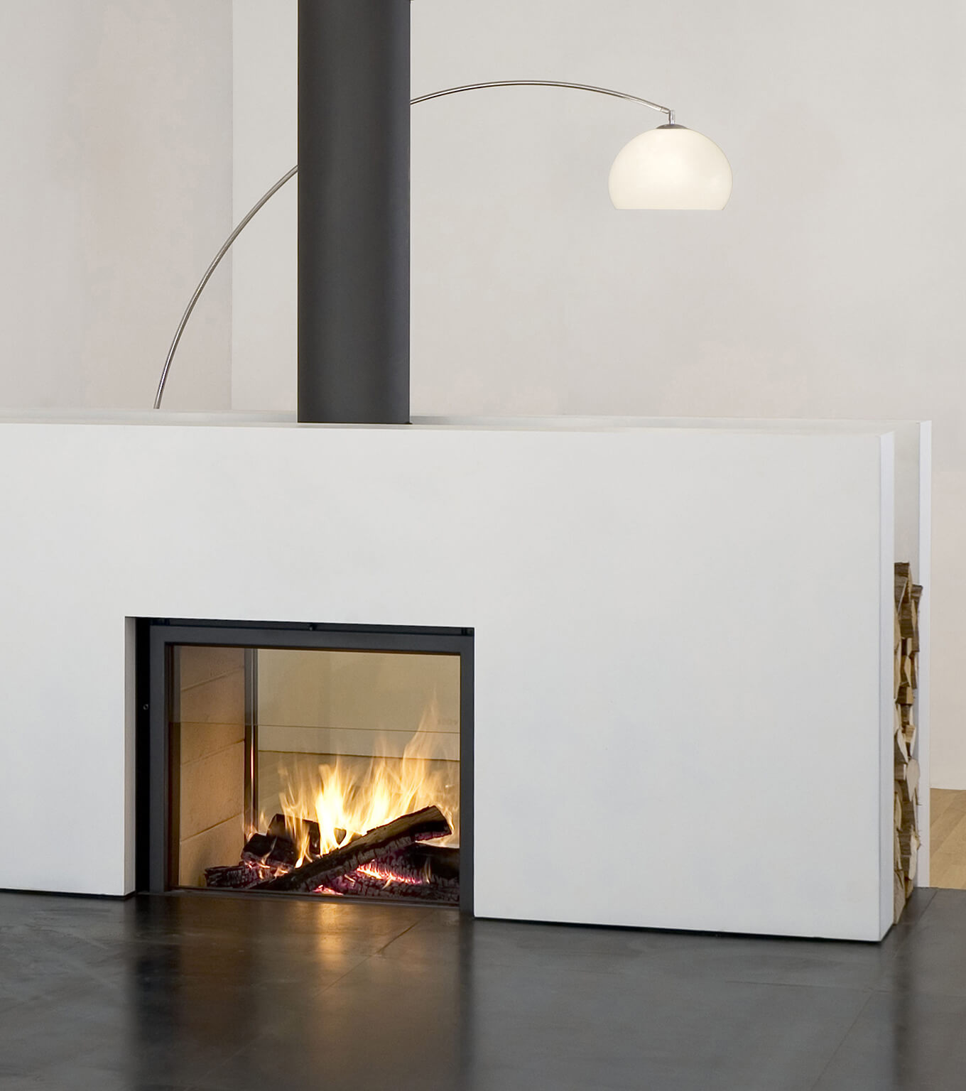 Stuv 21 double sided fireplace